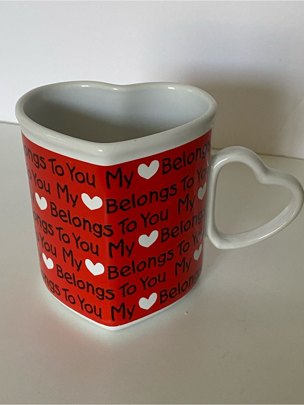 Valentine’s Day Mug Vintage Heart Shaped Love My Heart Belongs To You Papel EUC